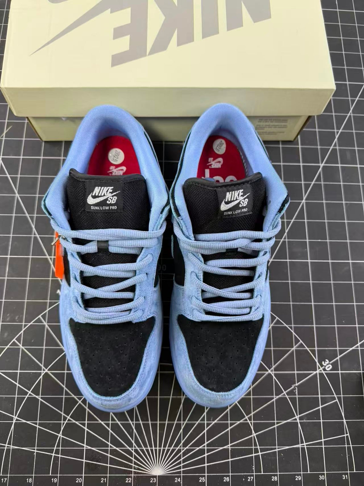 SB Dunk X Supreme Ocean Fog (2025)