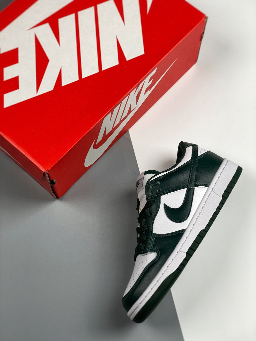 SB Dunk Spartan Green