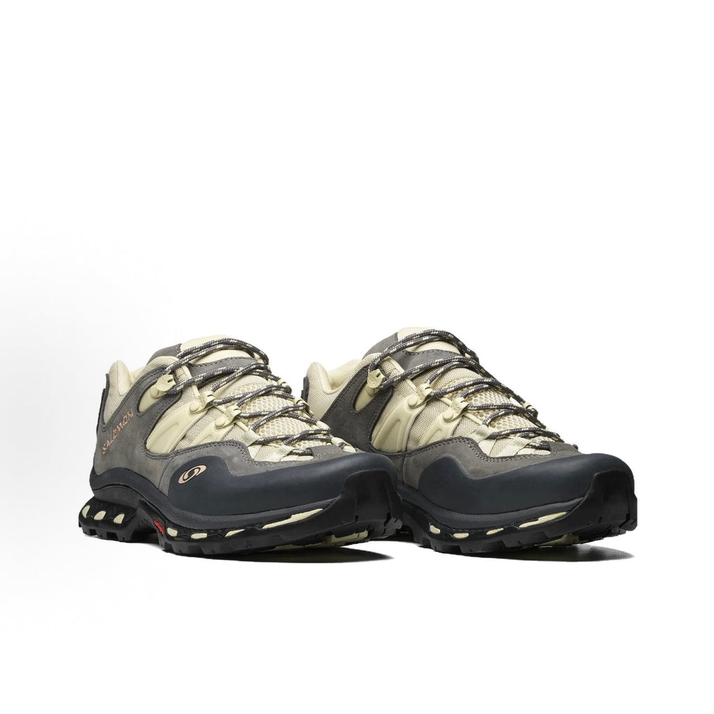 Salomon XT-Quest 2 Versatile Outdoor Functional Shoes (Unisex) – Low-top, Shock-absorbing, Anti-slip – Ebony