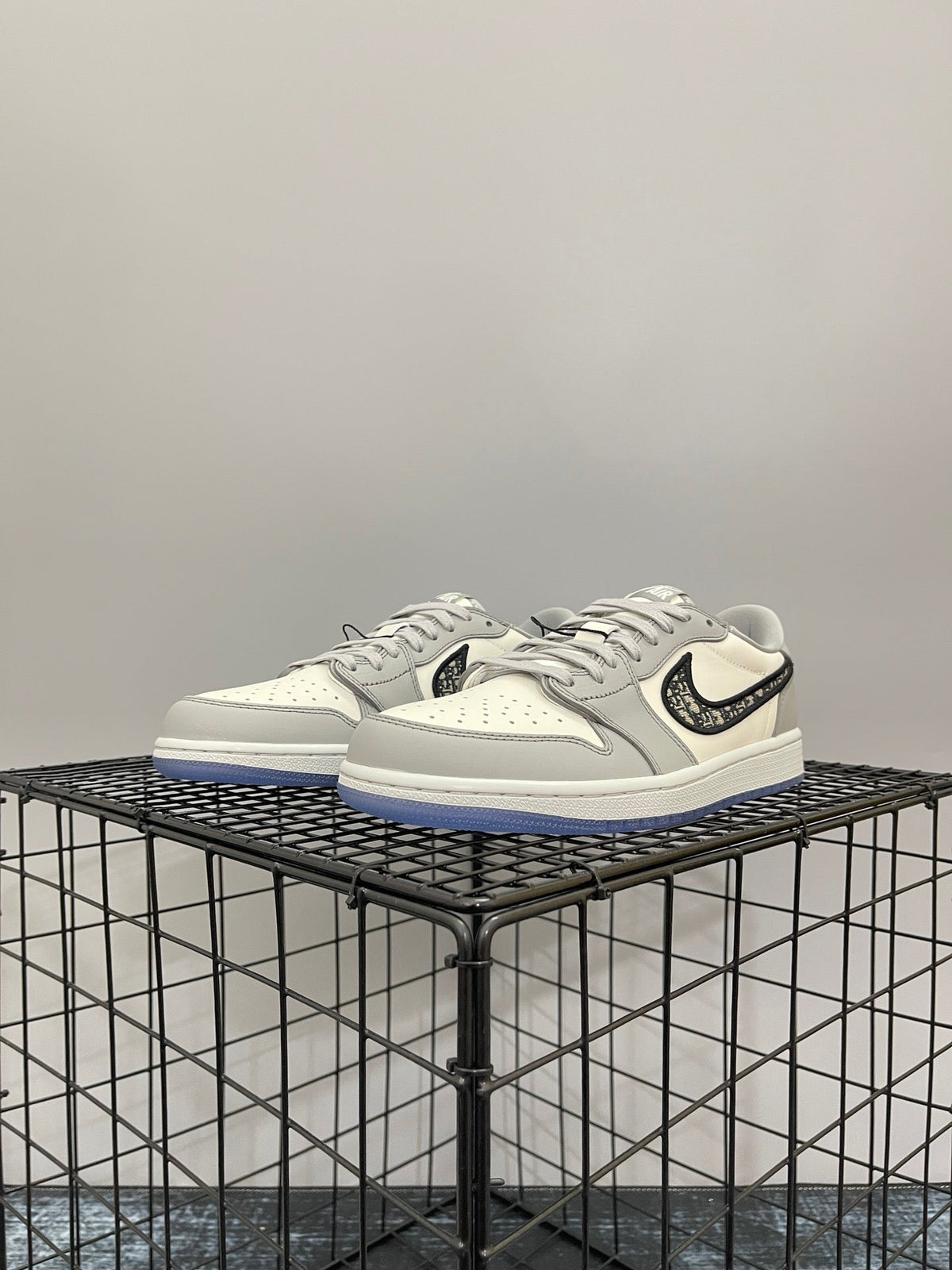 AJ1 Low Dior