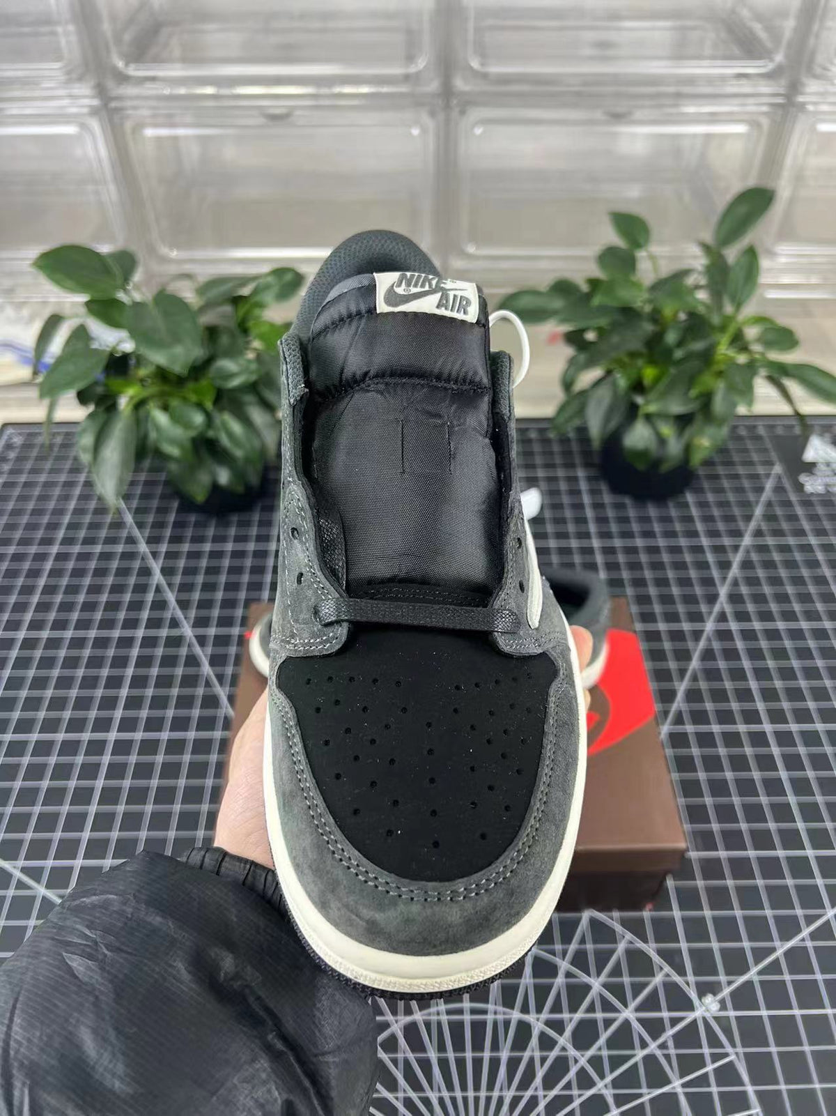AJ1 Low Travis Scott Reverse Phantom Grey